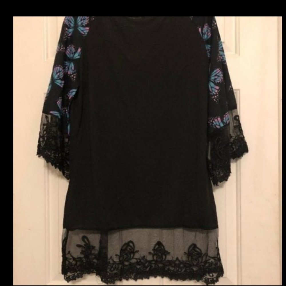 Womens large black top with butterfly sleeves